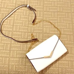 White crossbody purse